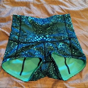 Lululemon short shorts size 4